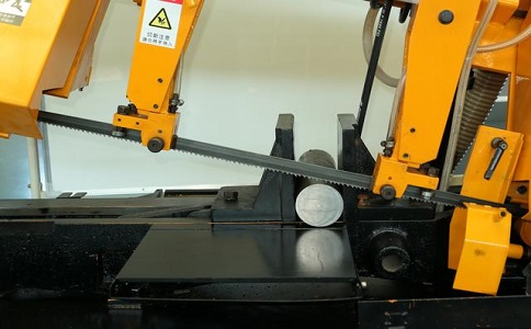 兴义数控带锯床自动送料精度会出现偏差吗？